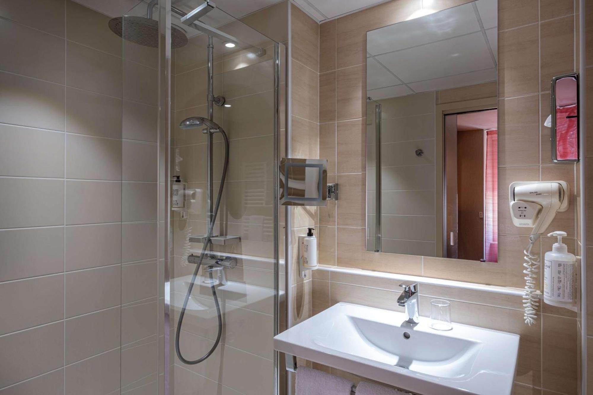 Best Western Plus Richelieu Limoges Exterior photo